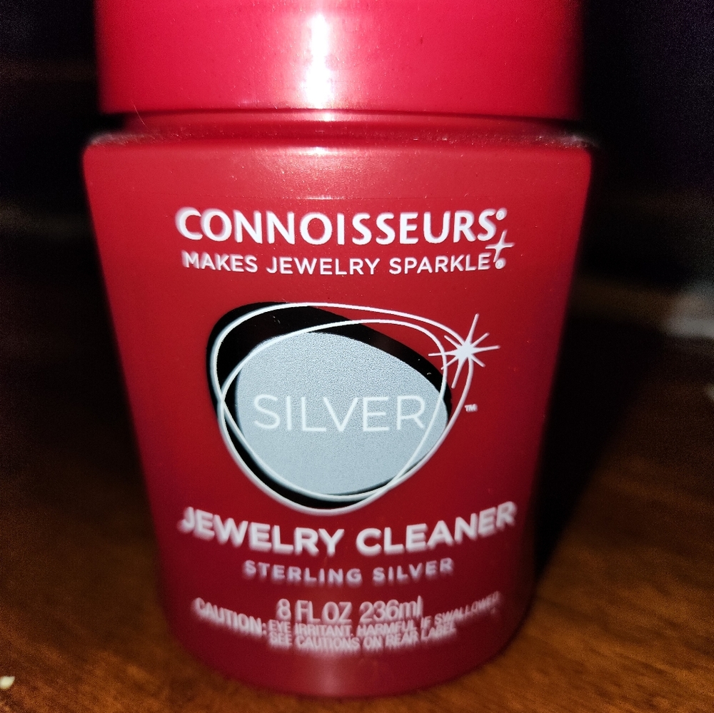 Sterling Silver jewelry cleaner